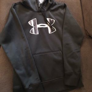 Under Armour Storm edition sweatshirt